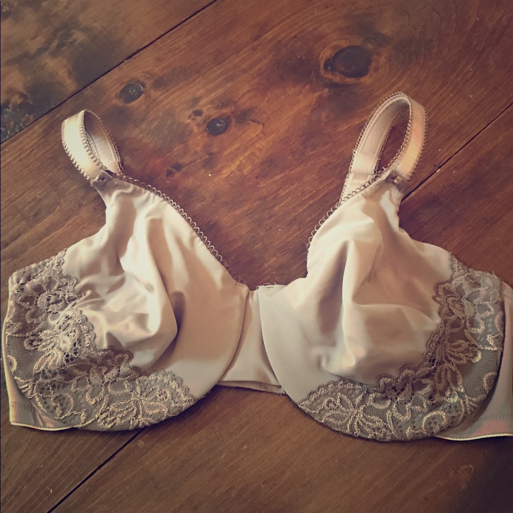 38DD Olga Underwire Bra